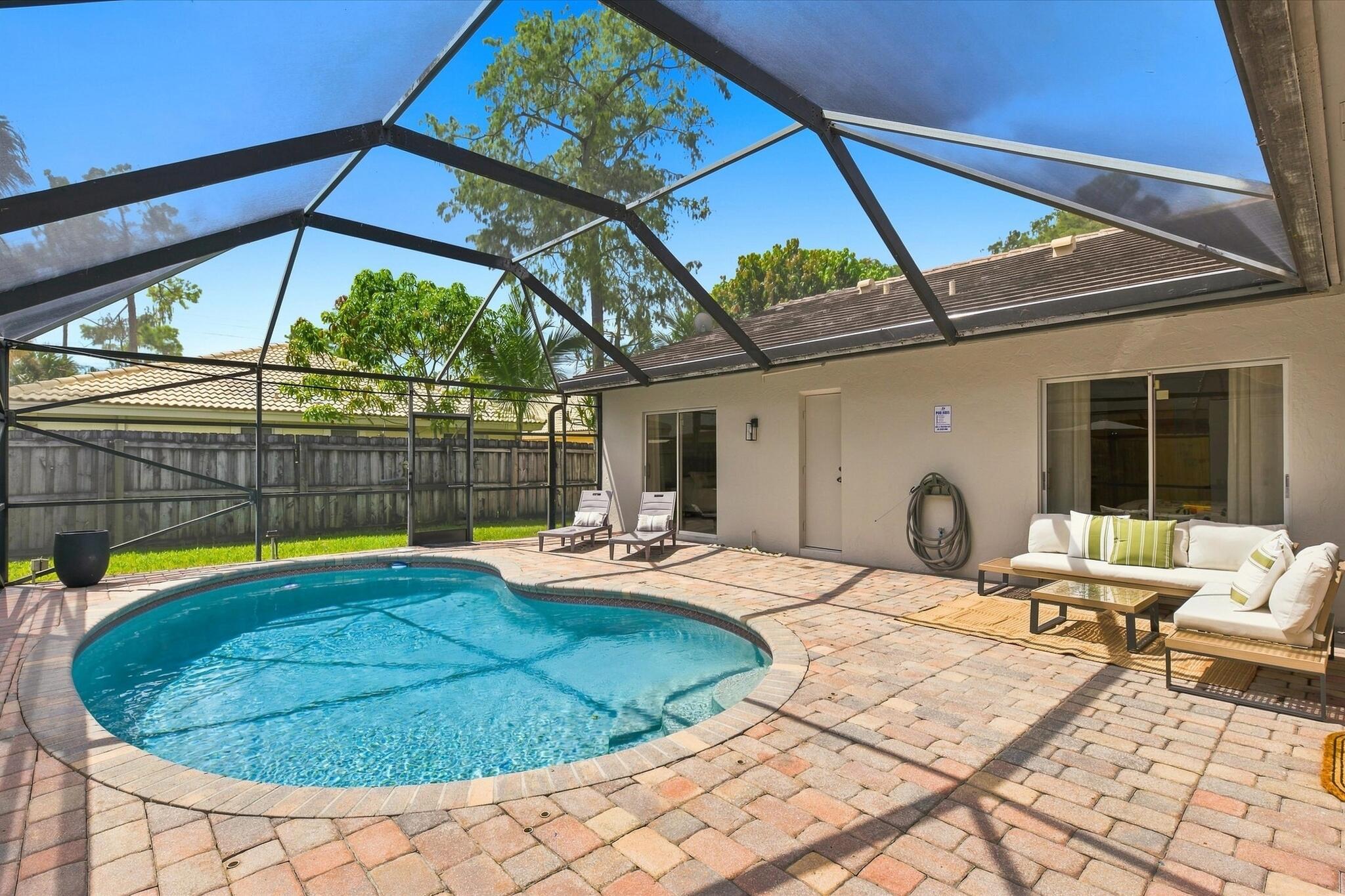 1343 Periwinkle Place — Photo 2