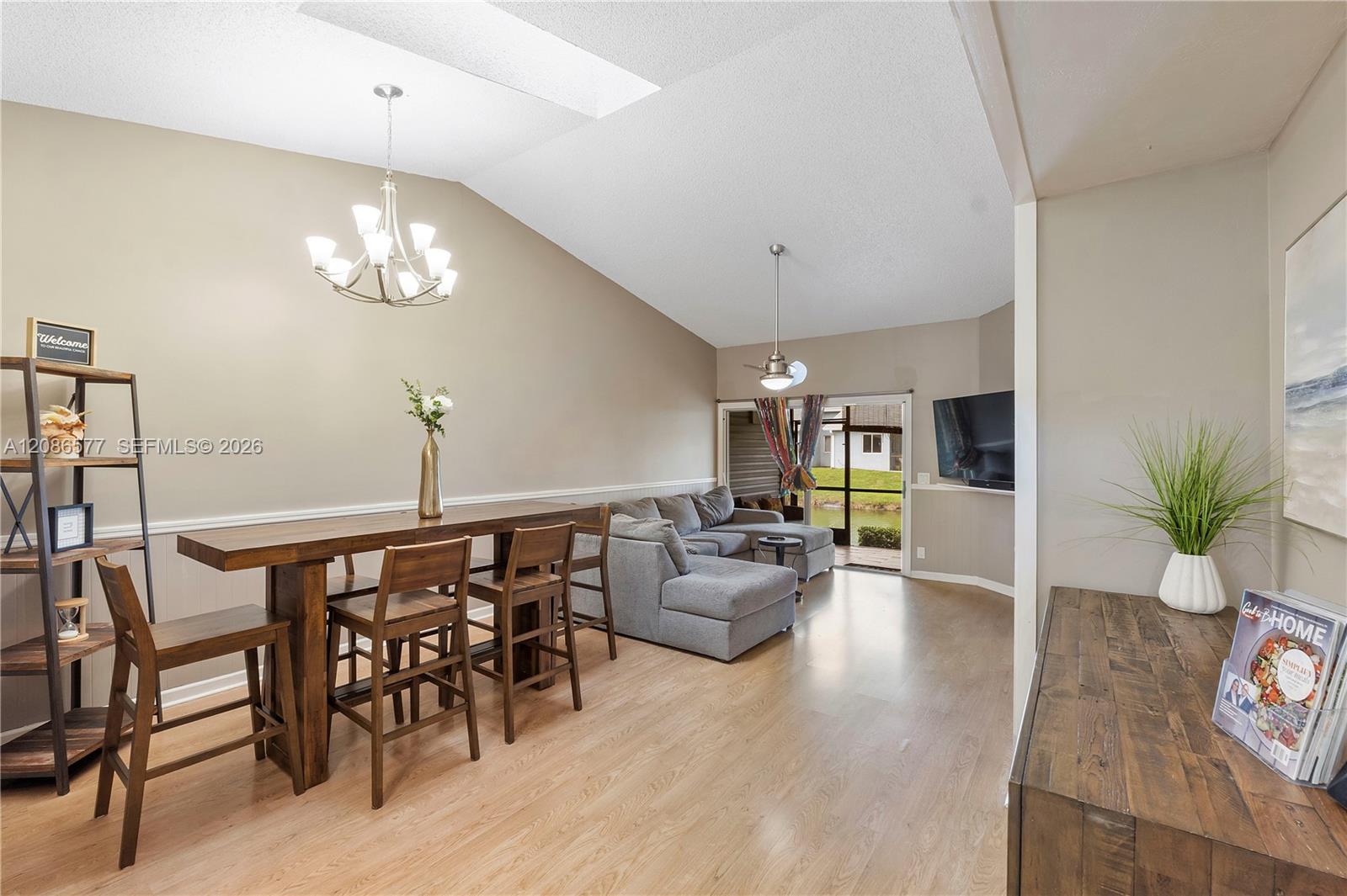 3839 Island Club Cir — Photo 3