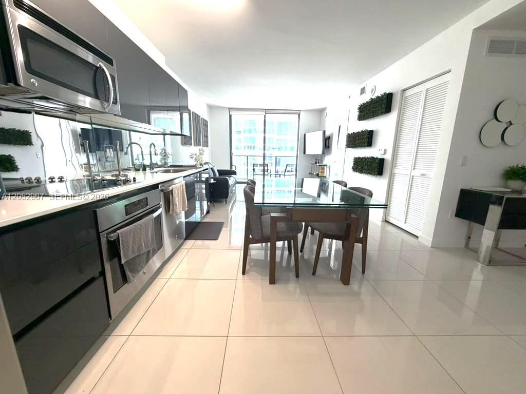 31 SE 6th St # 2604, Miami FL 33131