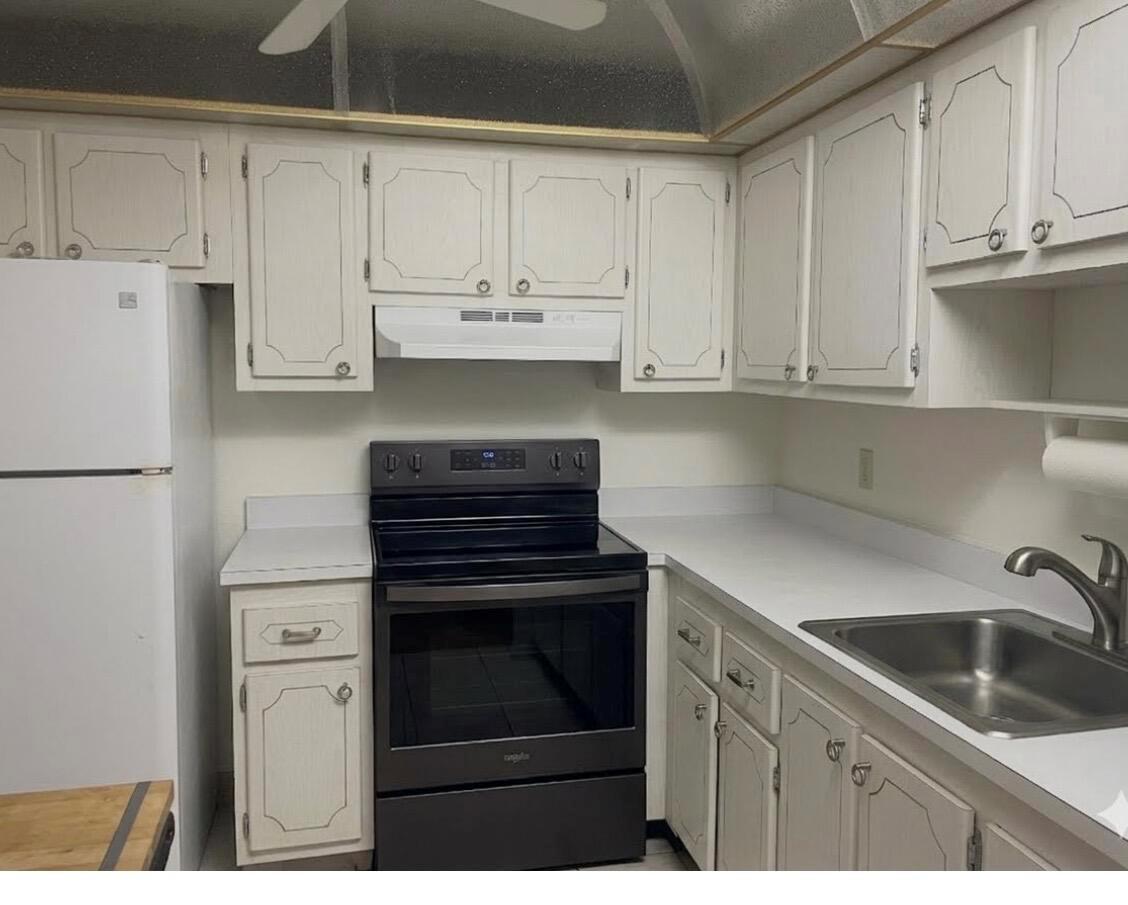 746 Monaco P, Delray Beach FL 33446