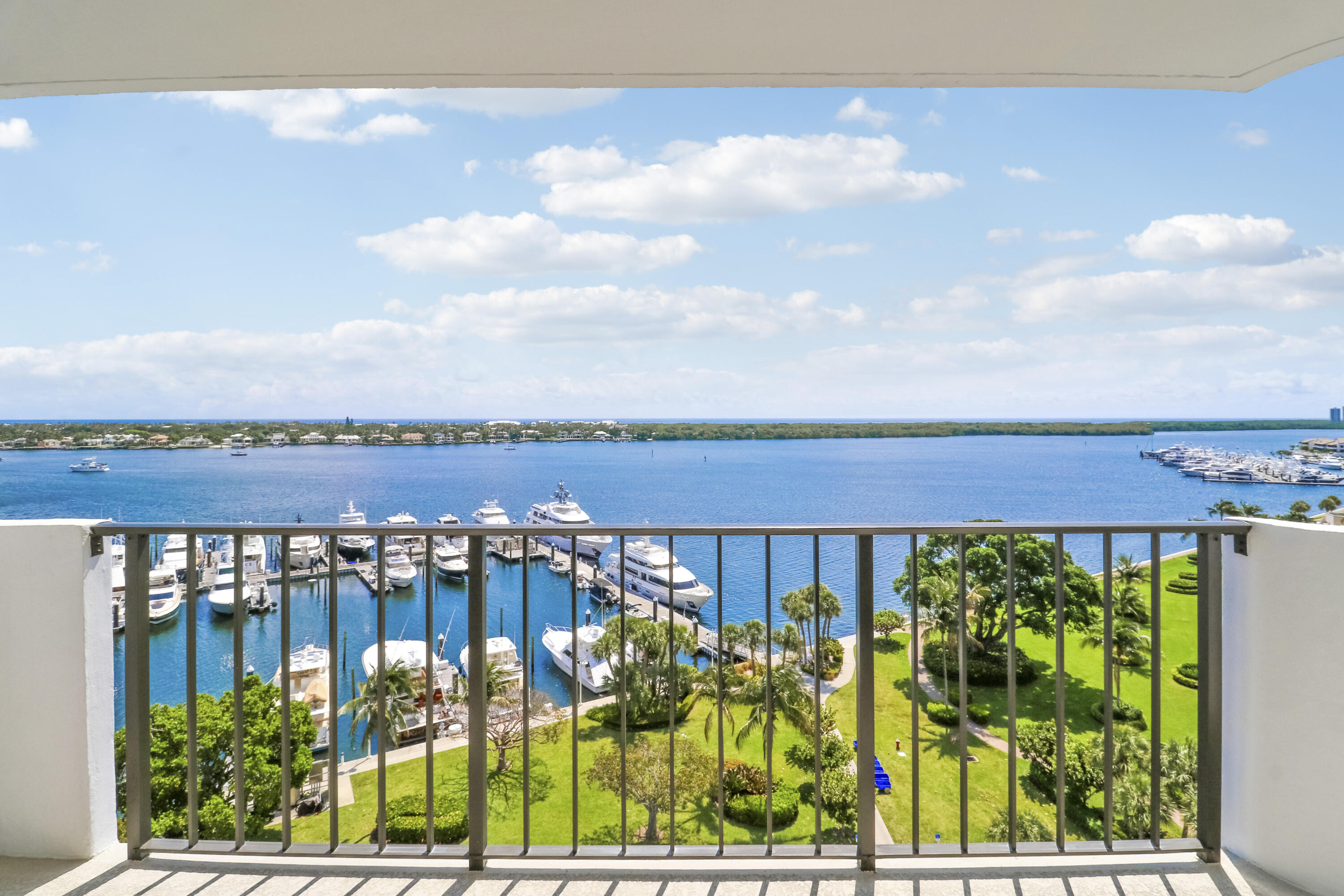 1200 Marine Way # 903, North Palm Beach FL 33408