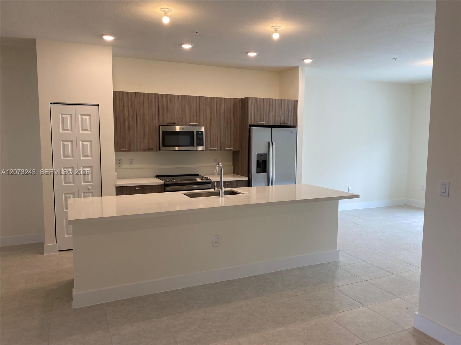 7915 NW 104th Ave # 4 — Photo 3