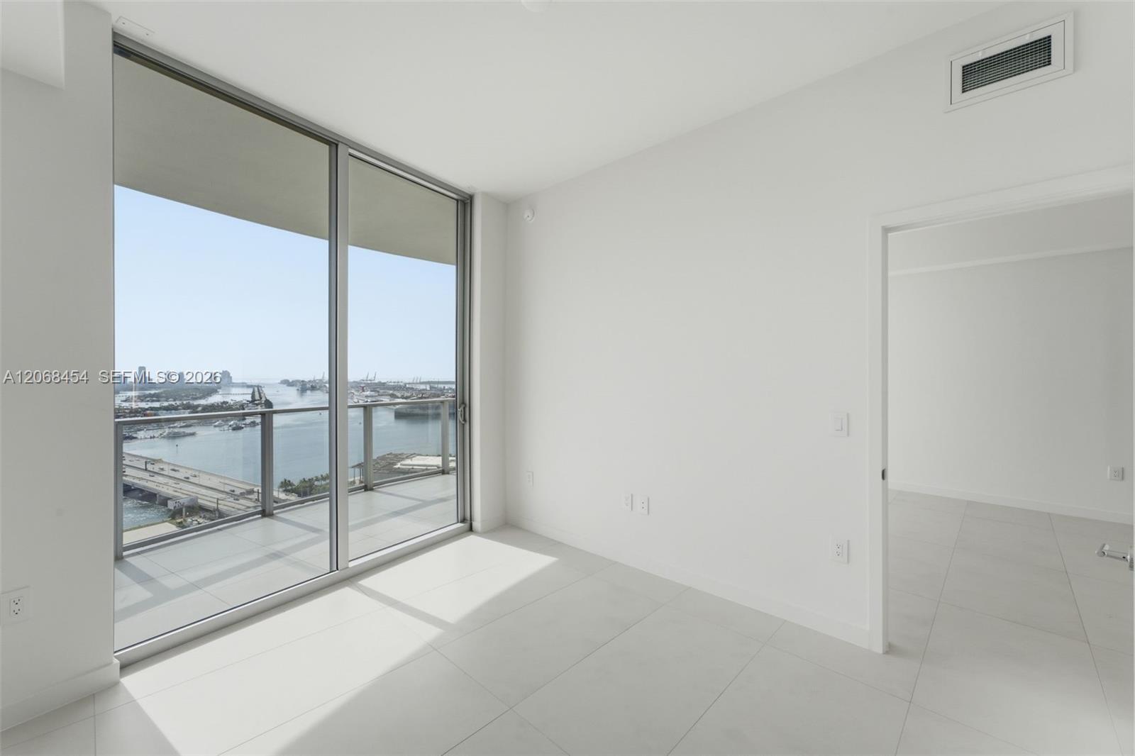 1400 Biscayne Blvd. # 3004 View 1