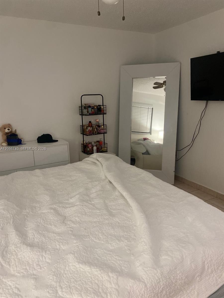 5209 W 24th Ct # 5209 — Photo 5