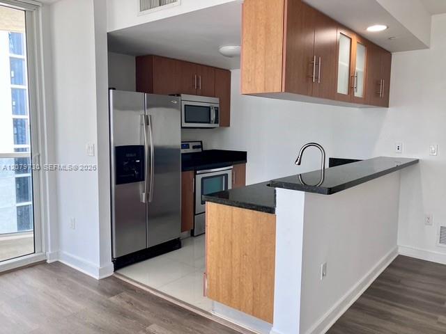 601 NE 23rd St # 1502 — Photo 3