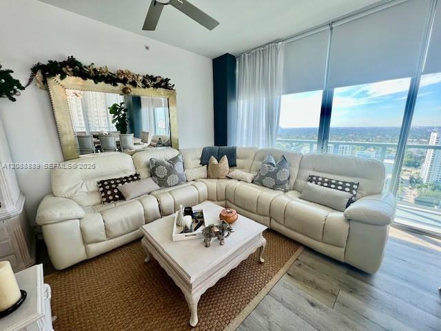 1111 SW 1st Ave # 3225 SHORT TERM — Photo 3