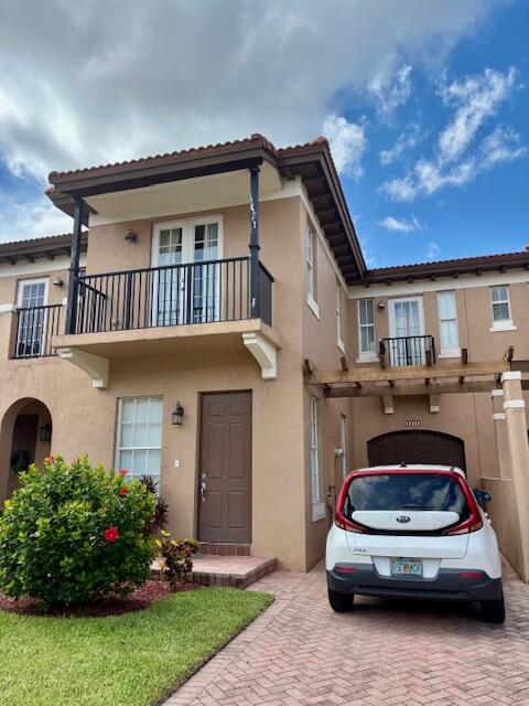 6898 Julia Gardens Drive, Coconut Creek FL 33073