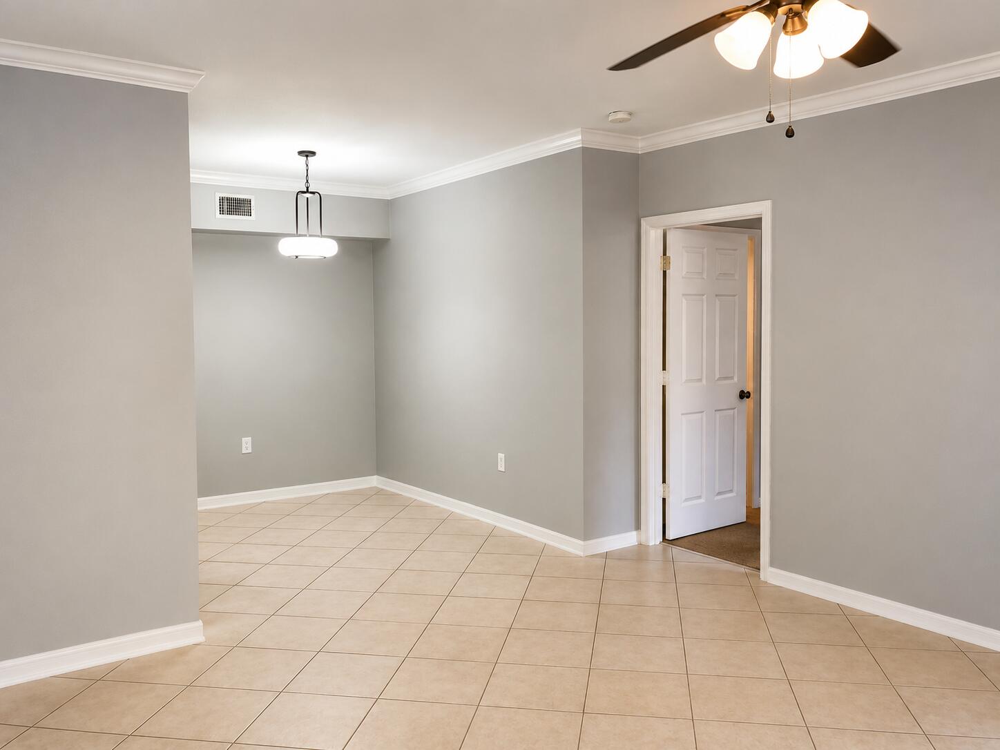 6521 Emerald Dunes Drive # 206 + Garage — Photo 5