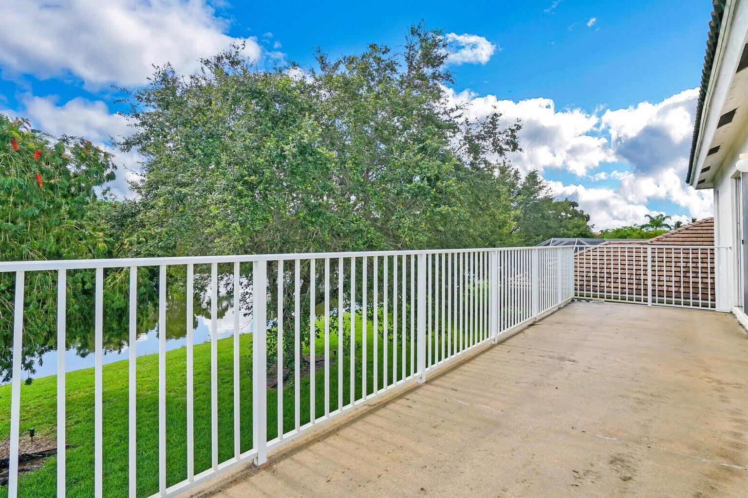 1720 Corsica Drive — Photo 3