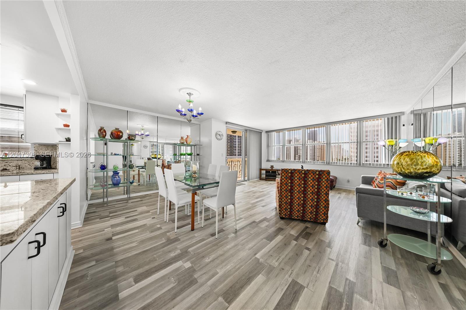 1825 S Ocean Dr # 914, Hallandale Beach FL 33009