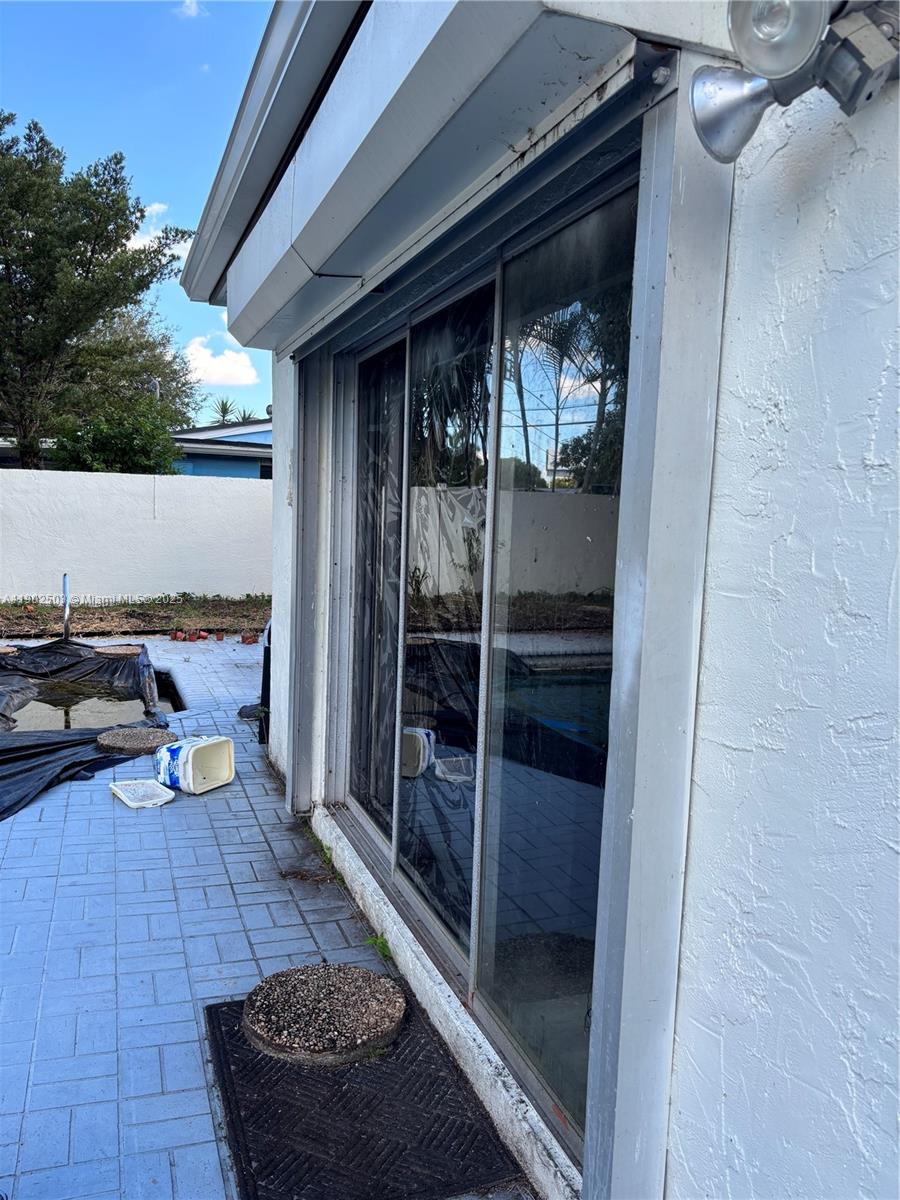 6541 Sherman St — Photo 3