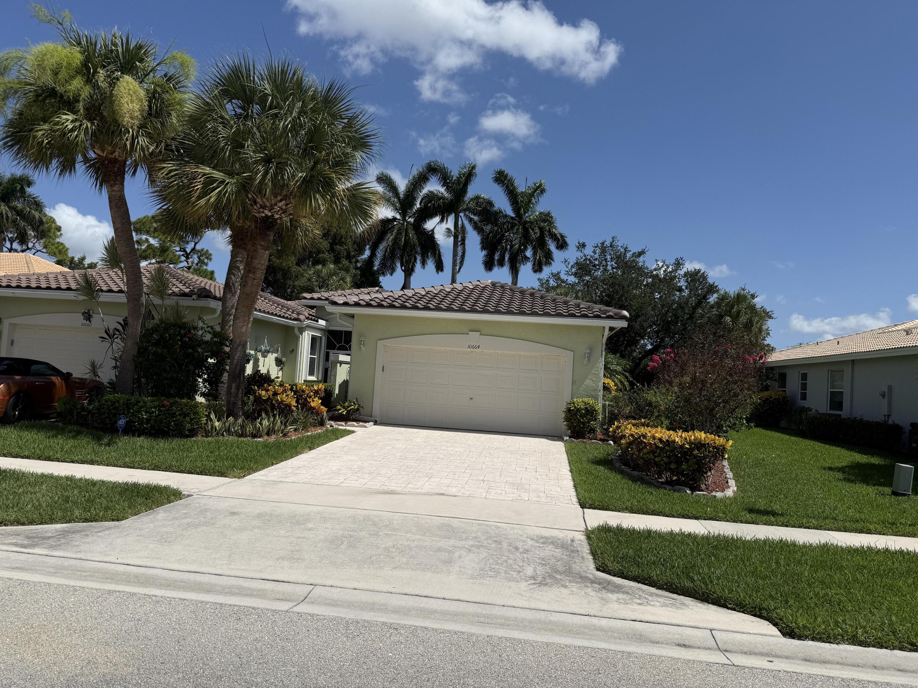 10664 Royal Caribbean Circle, Boynton Beach FL 33437