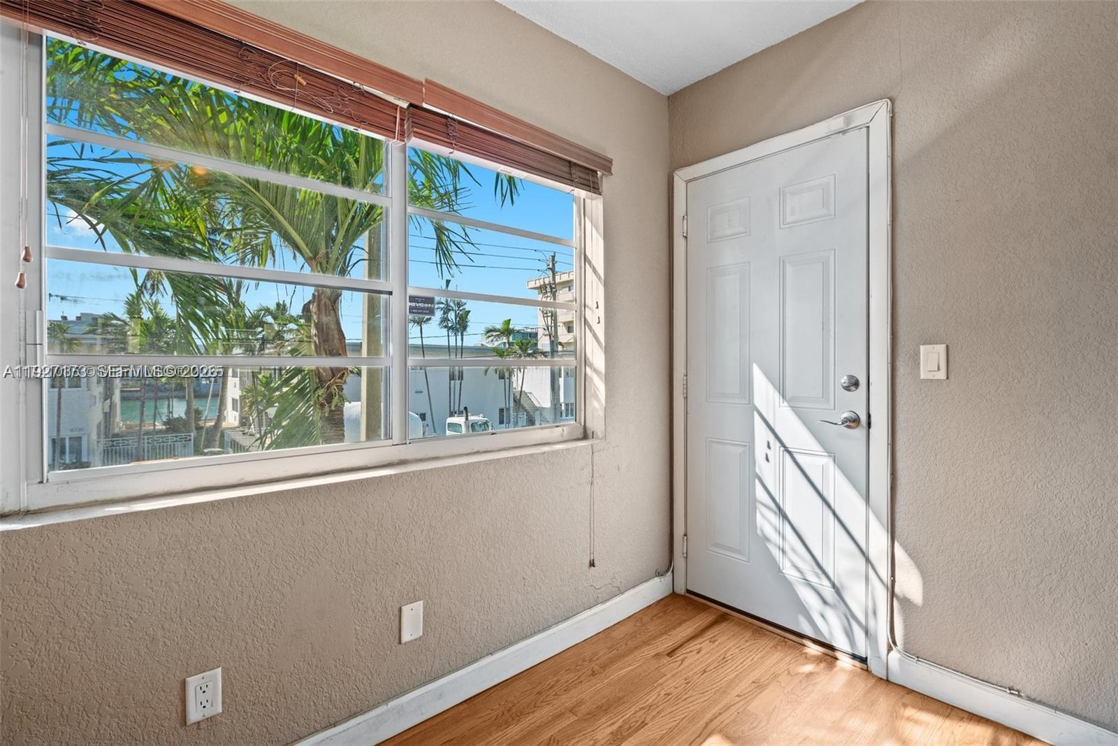 8345 Byron Ave # 6 — Photo 4