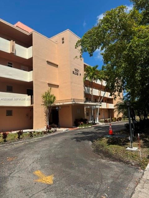 1301 NE 191st St # F403, Miami FL 33179
