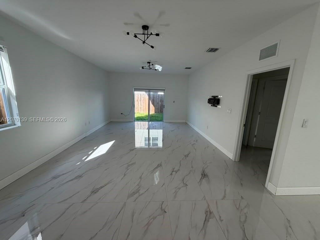 1409 SE 26th Ter # 1409 View 10