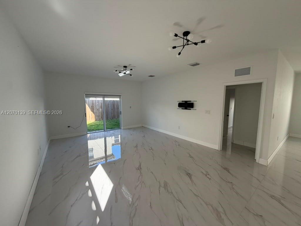 1409 SE 26th Ter # 1409 View 11
