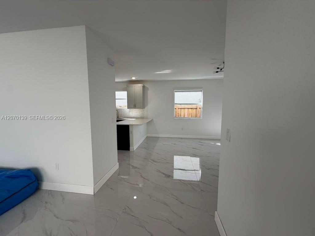 1409 SE 26th Ter # 1409 View 7