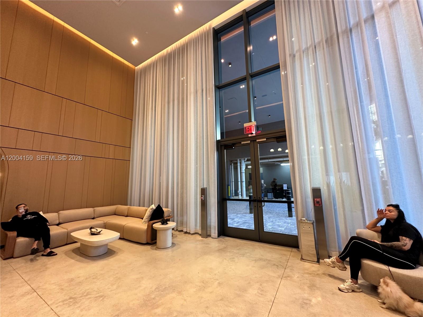 121 NE 5 # 2712, Miami FL 33132