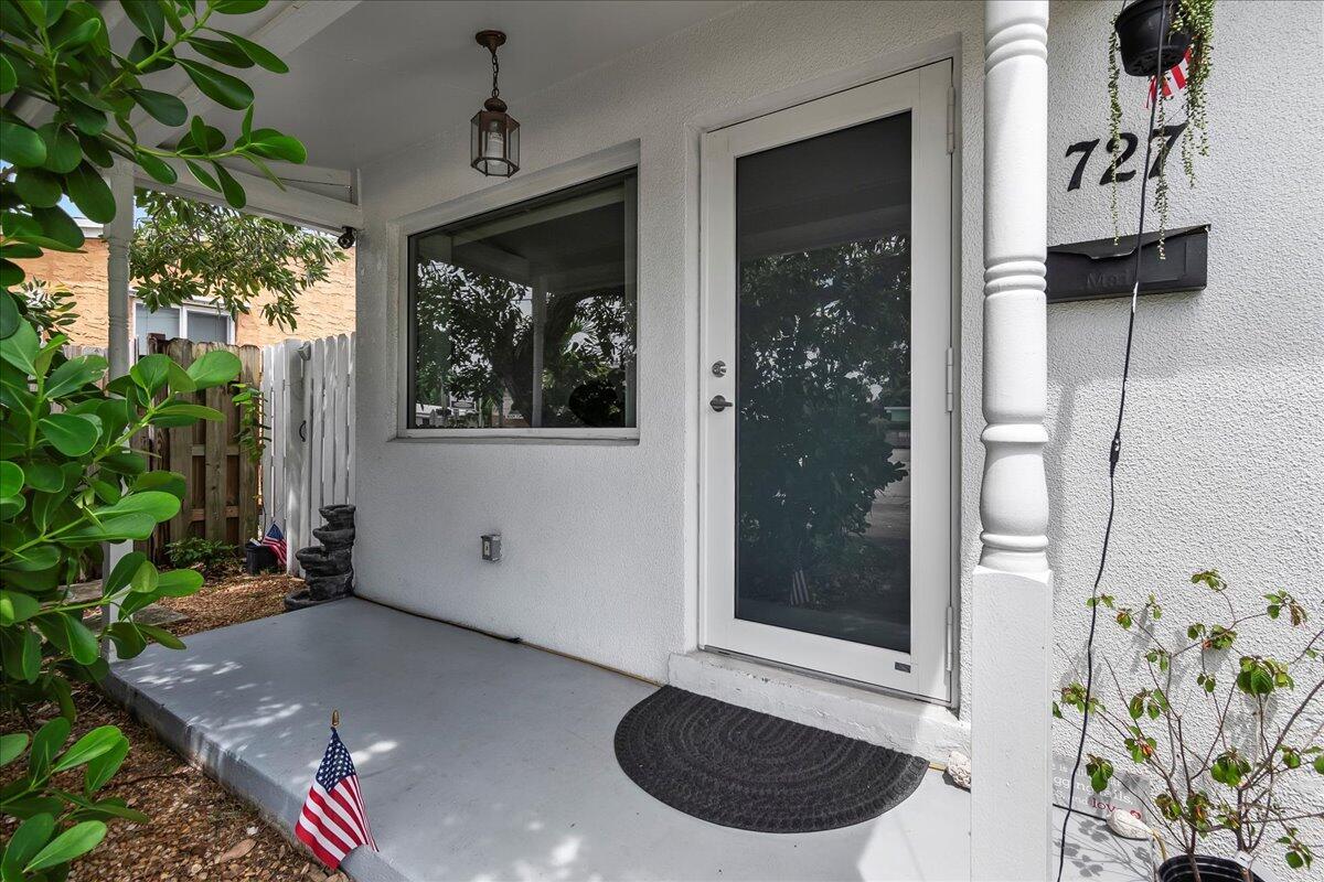 727 Bunker Road, West Palm Beach FL 33405