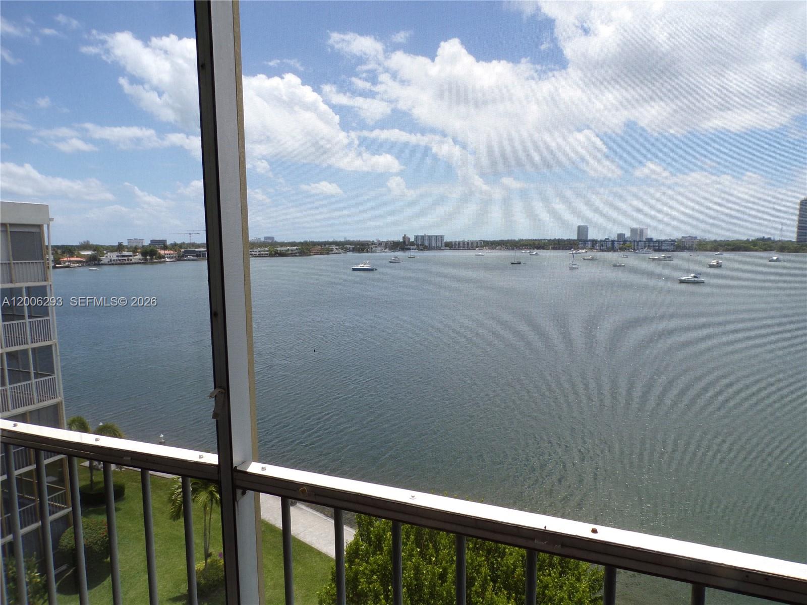 3000 Marcos Dr # P609, Aventura FL 33160