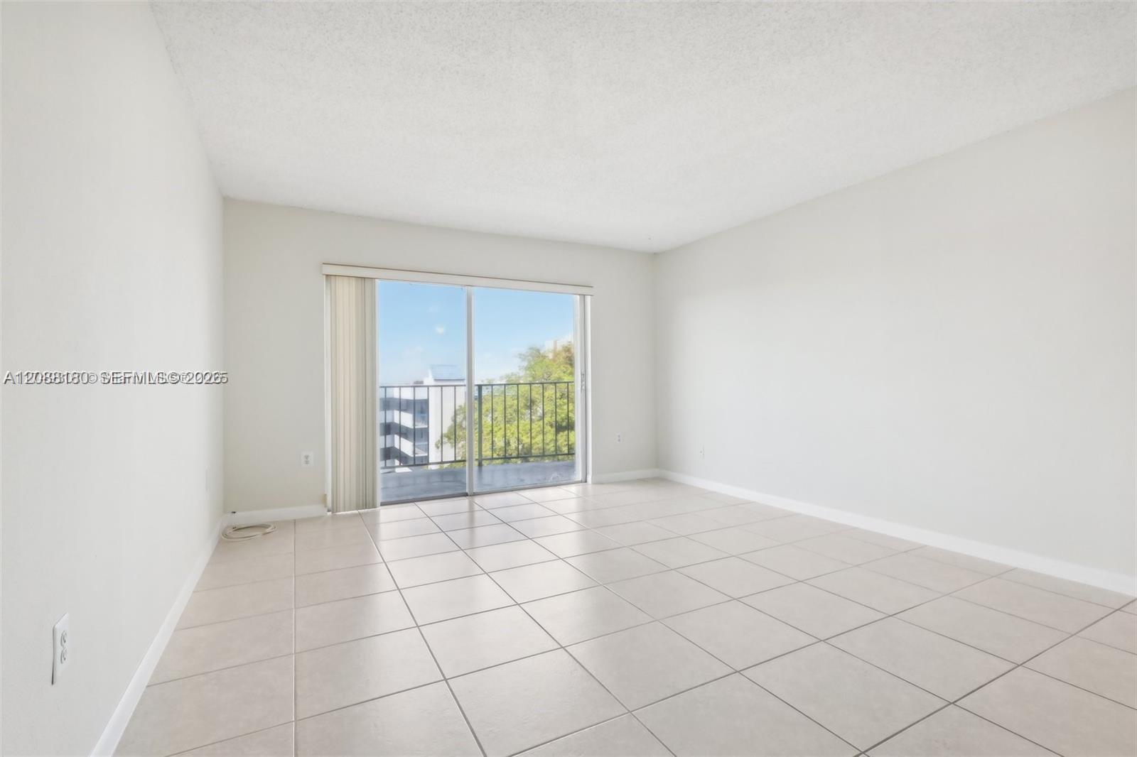 9360 Fontainebleau Blvd # 612 — Photo 4