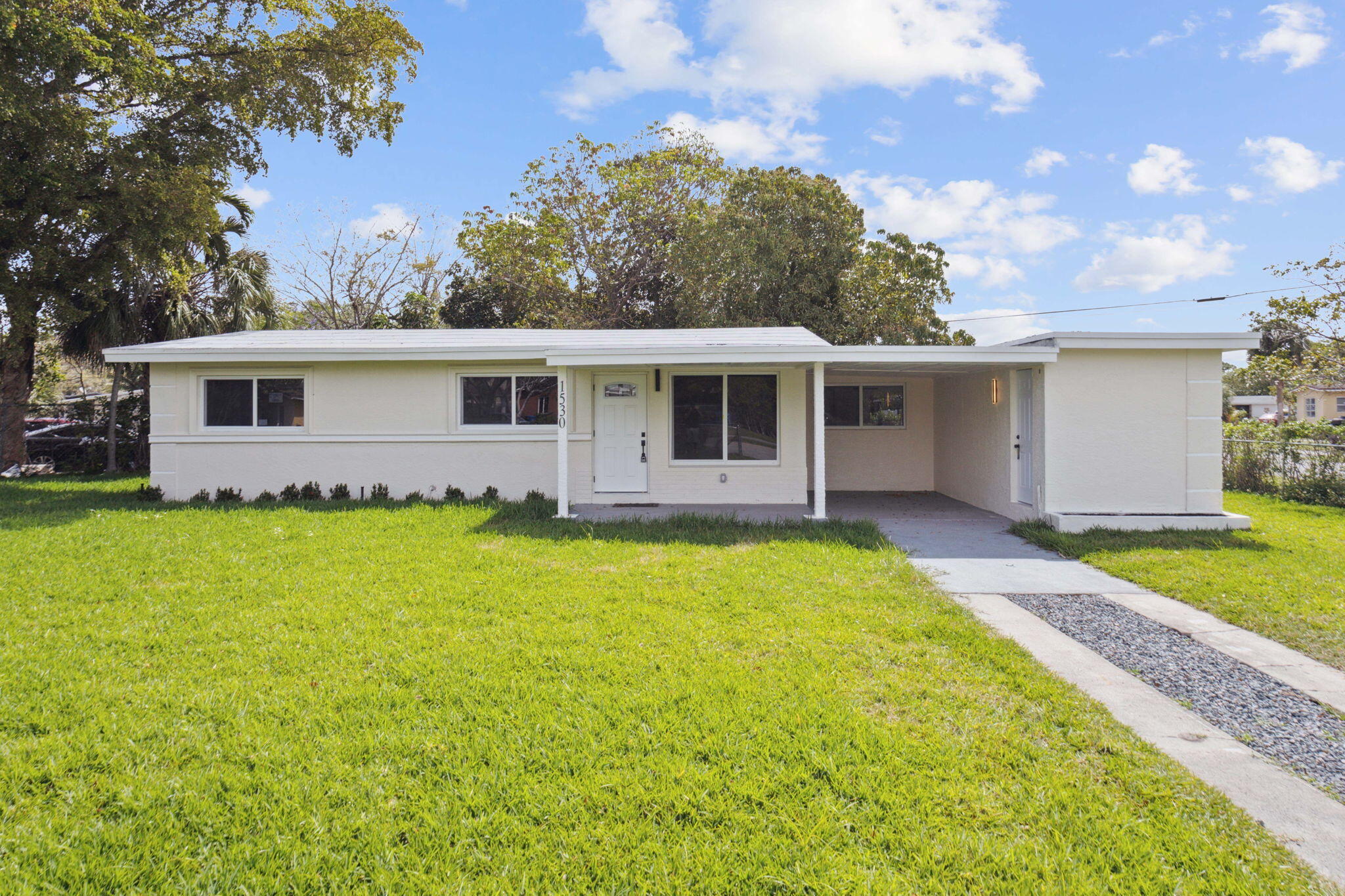 1530 NW 18TH Court — Photo 3