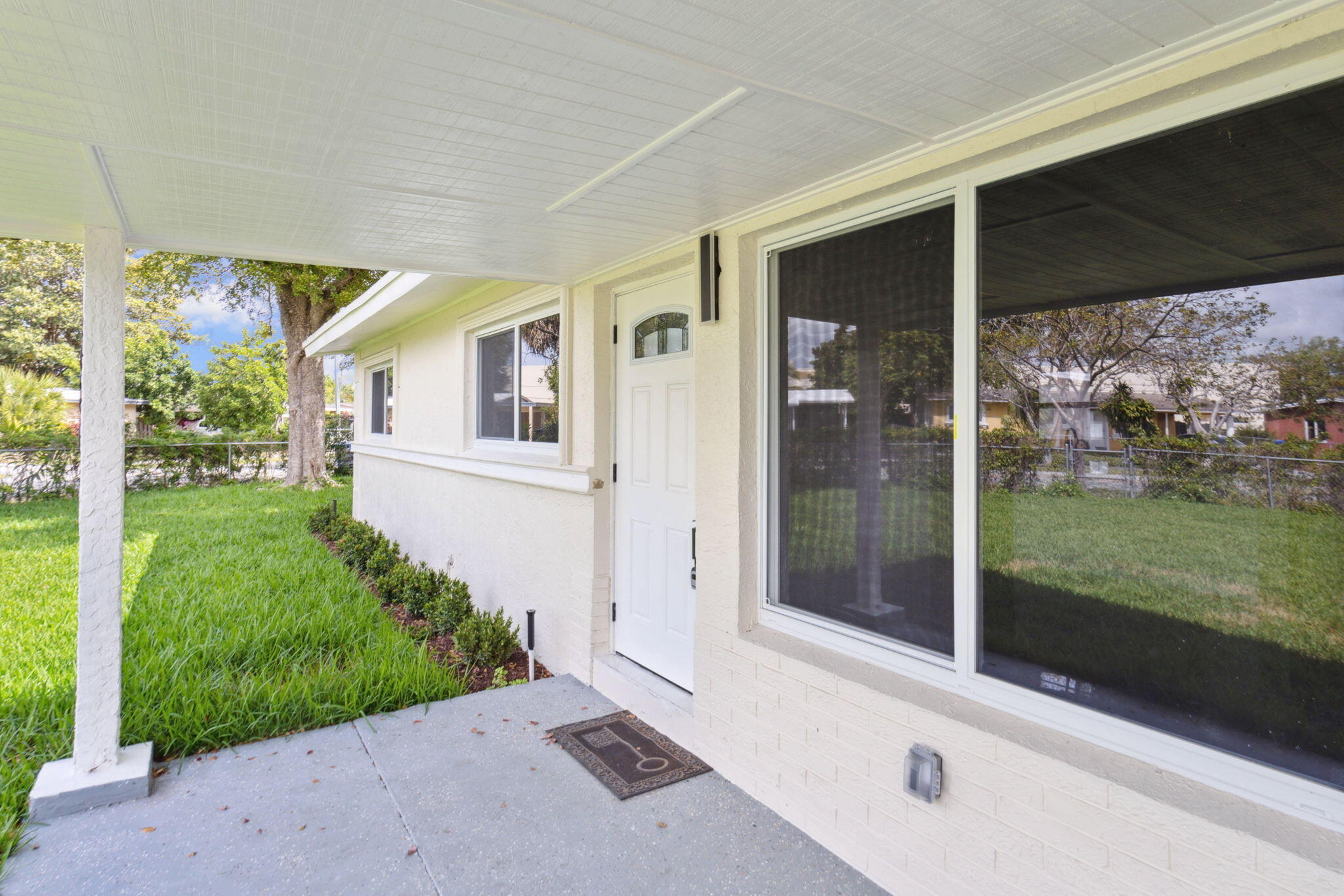 1530 NW 18TH Court — Photo 5