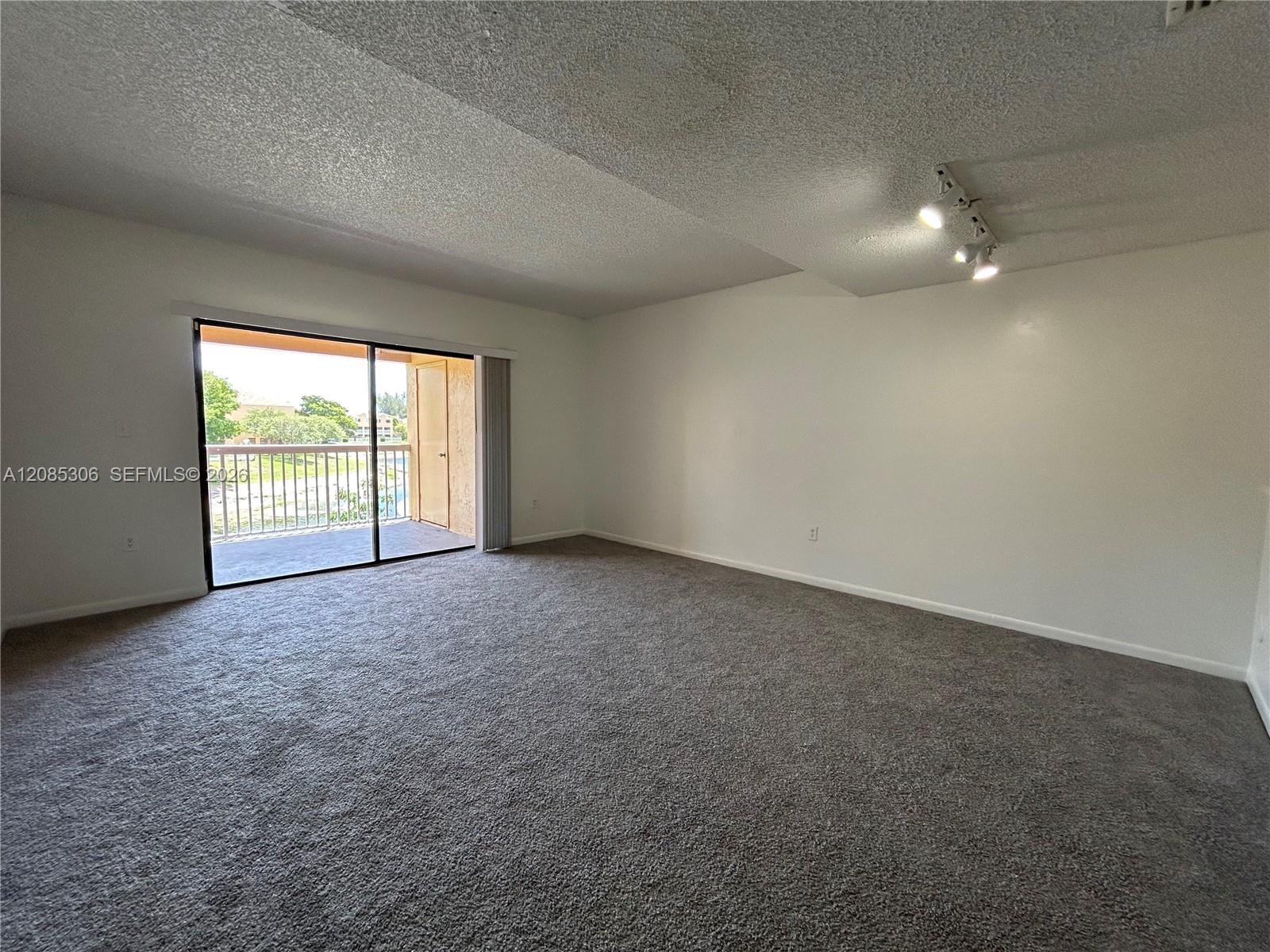 5200 NW 31st Ave # 53 — Photo 2