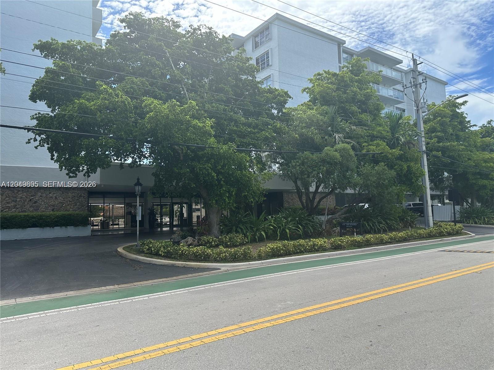 10000 W Bay Harbor Dr # PH4, Bay Harbor Islands FL 33154