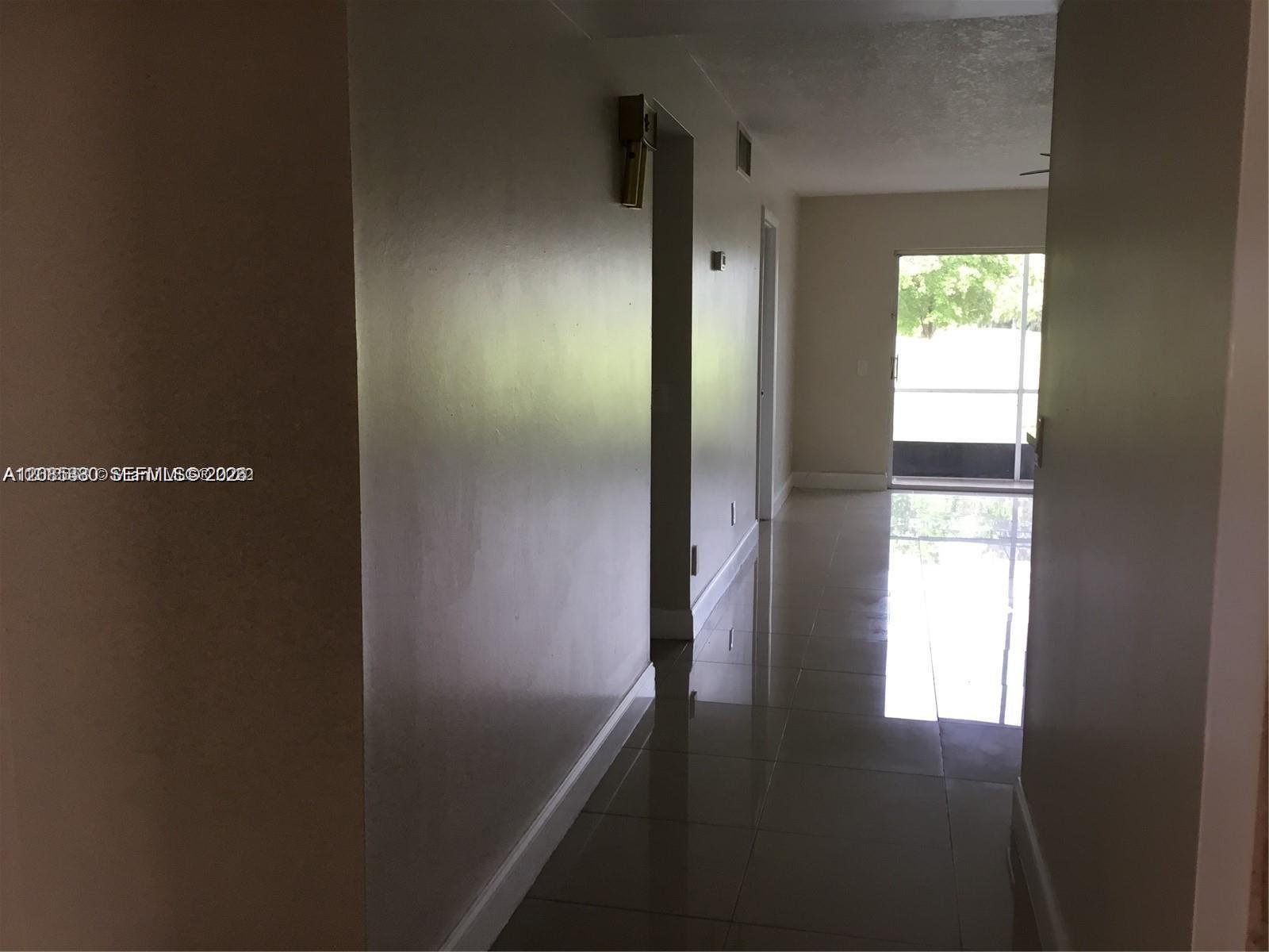 2431 SW 82nd Ave # 103 — Photo 5