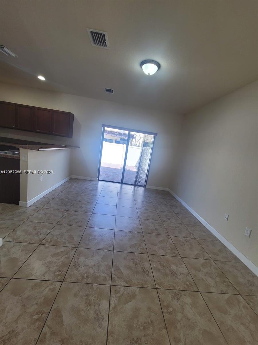 8935 W 35th Ln # 8935 — Photo 5