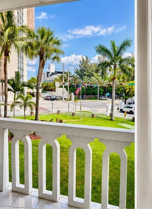 3199 S Ocean Dr # 203 — Photo 2