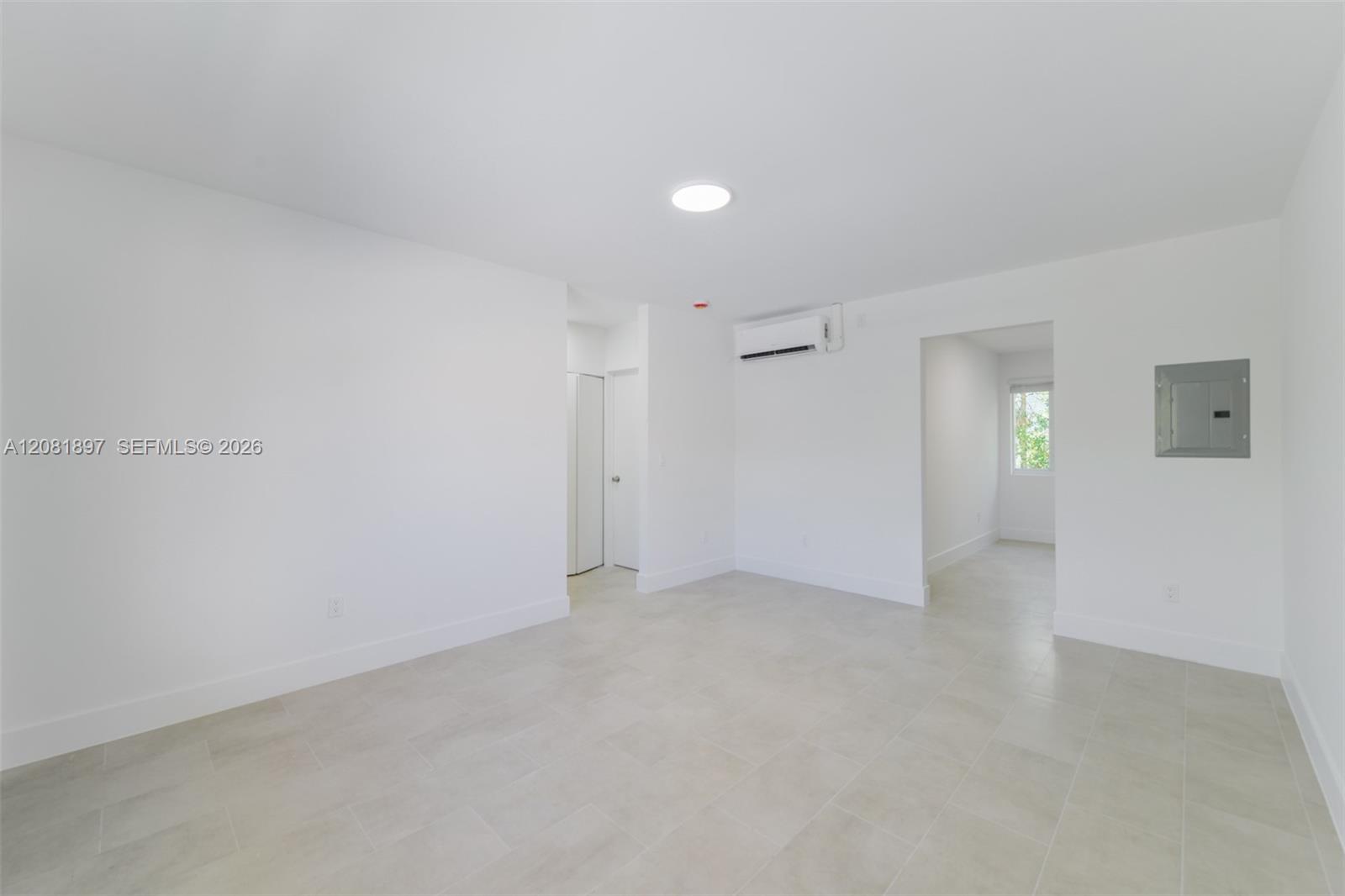 505 SW 7th Ct # 6 — Photo 5