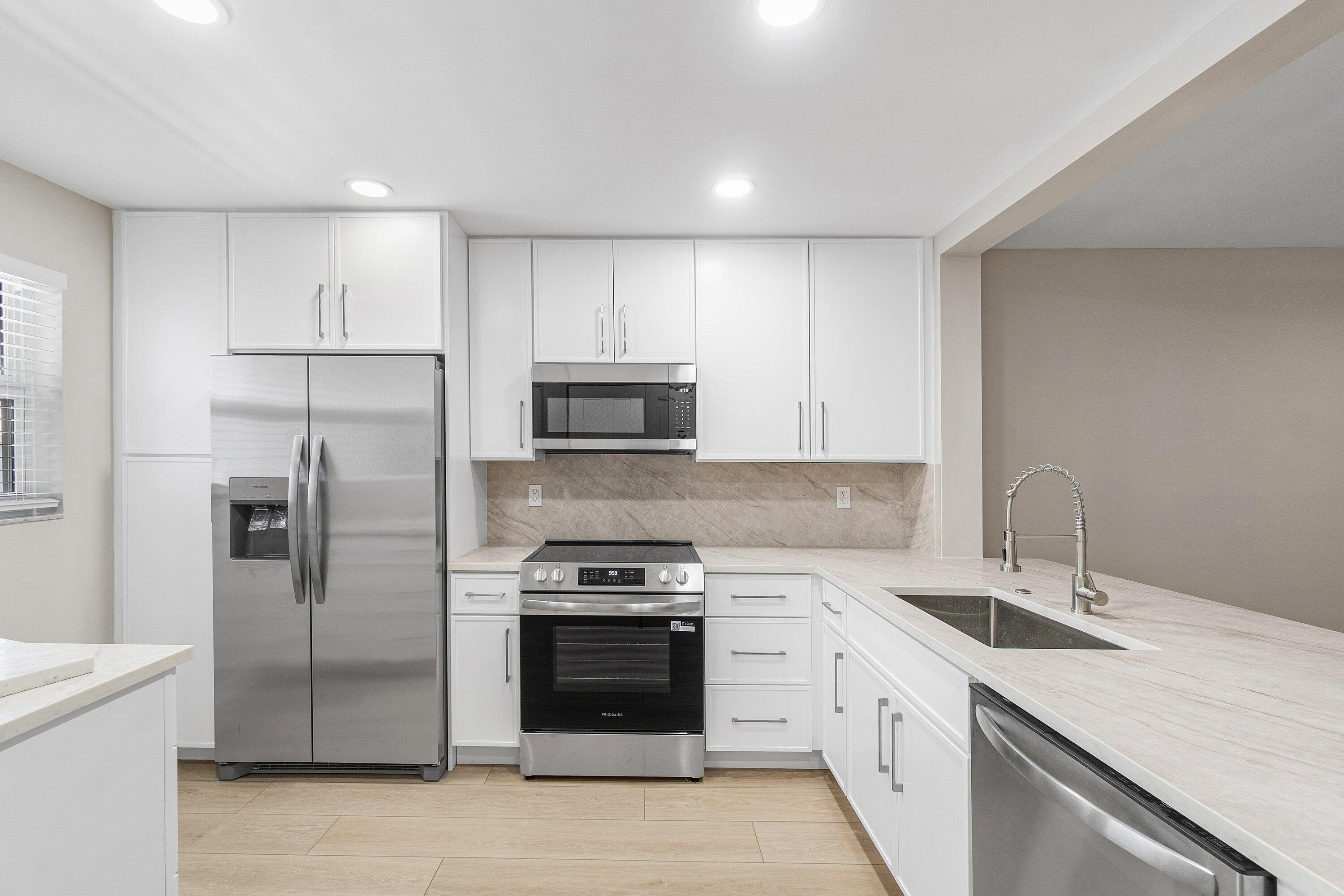 2905 SW 22nd Avenue # 202, Delray Beach FL 33445