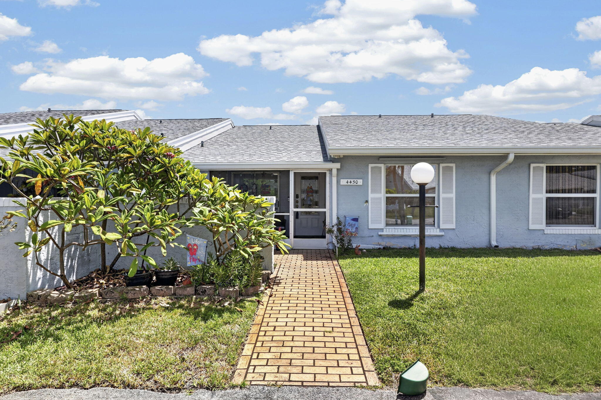 4450 LUCERNE VILLAS Lane, Lake Worth FL 33467