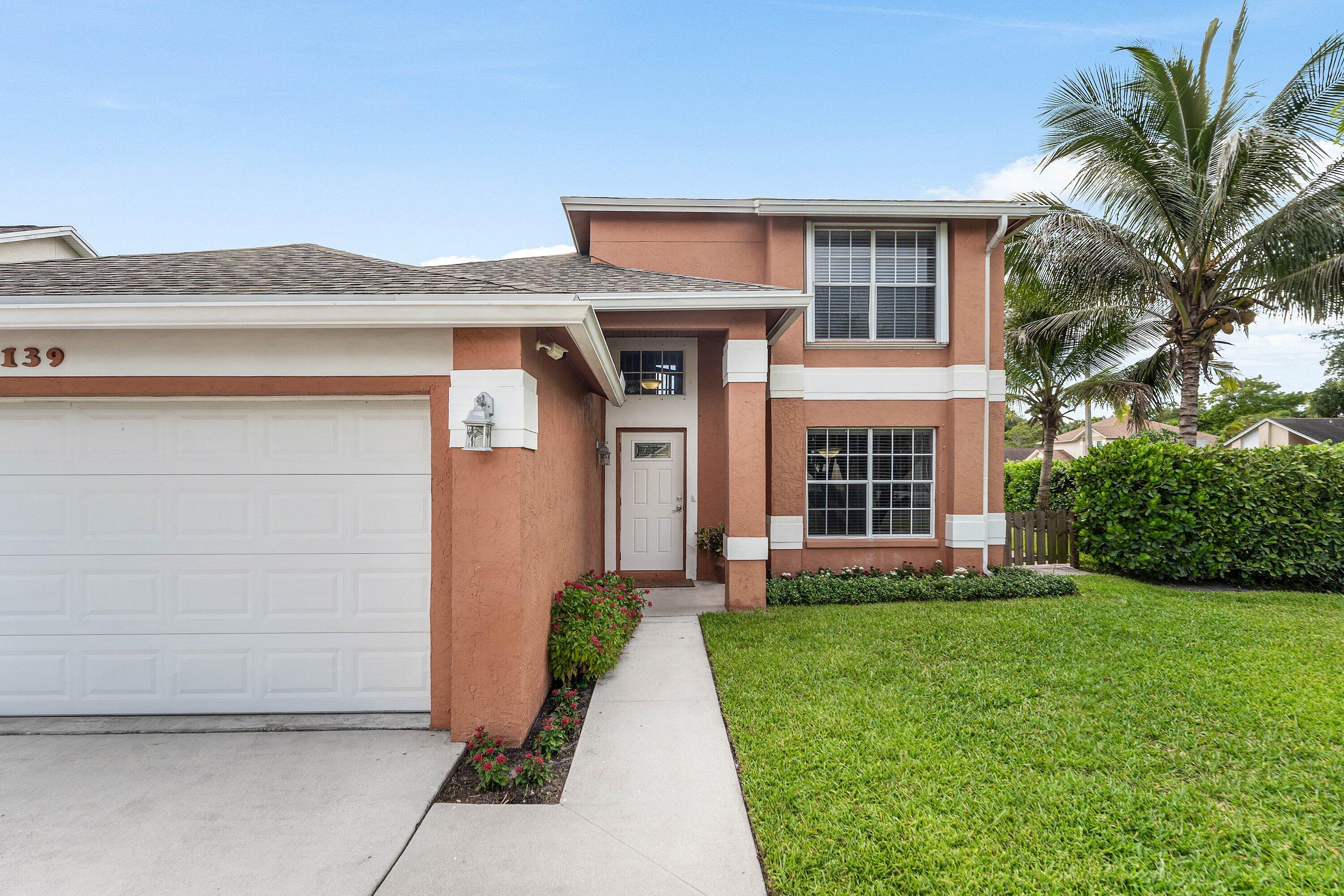 139 ROYAL PINE Circle S — Photo 4