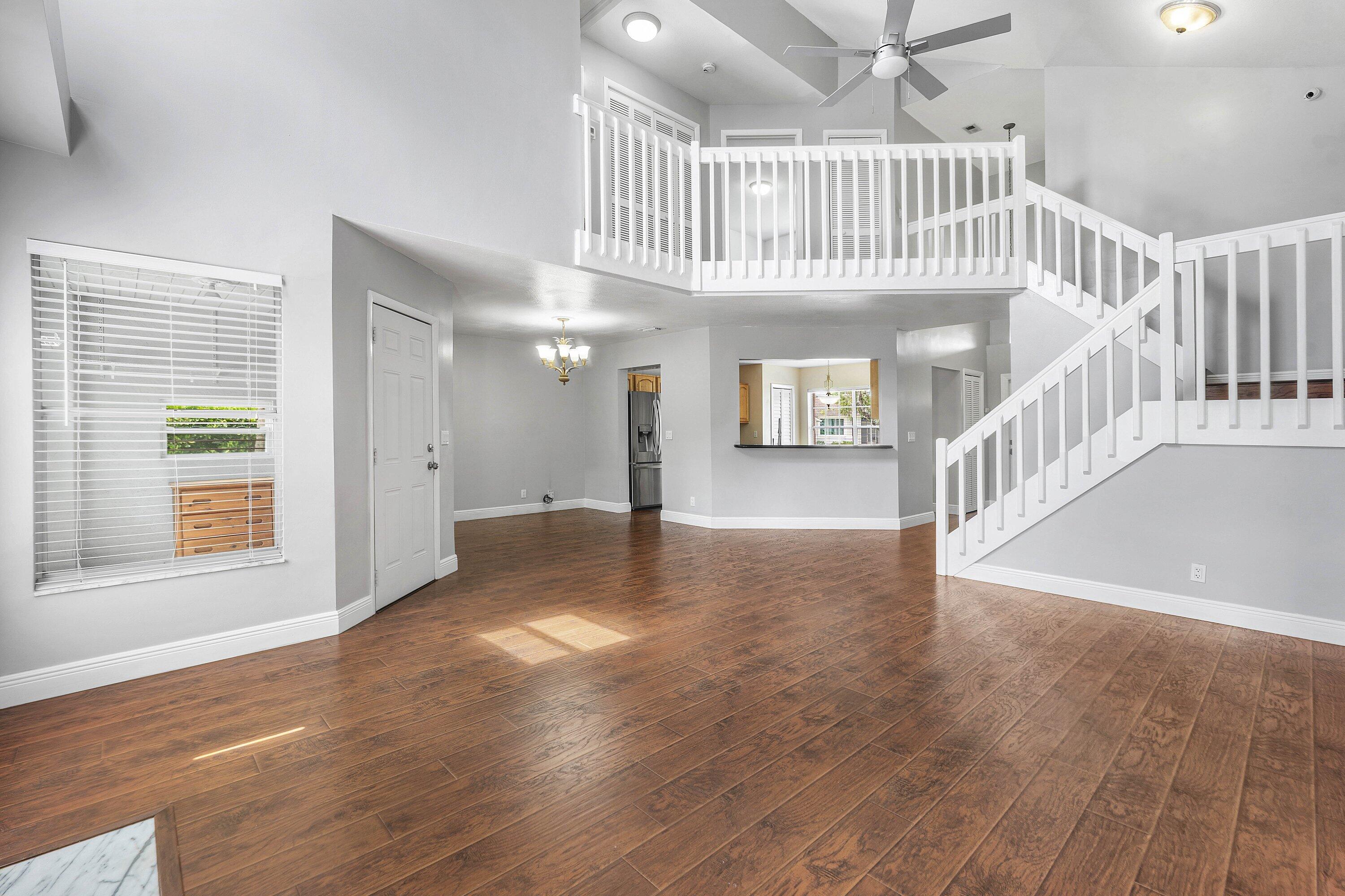139 ROYAL PINE Circle S — Photo 5