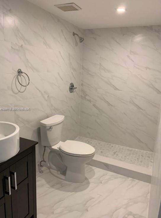 6175 NW 186th St # 305 — Photo 3