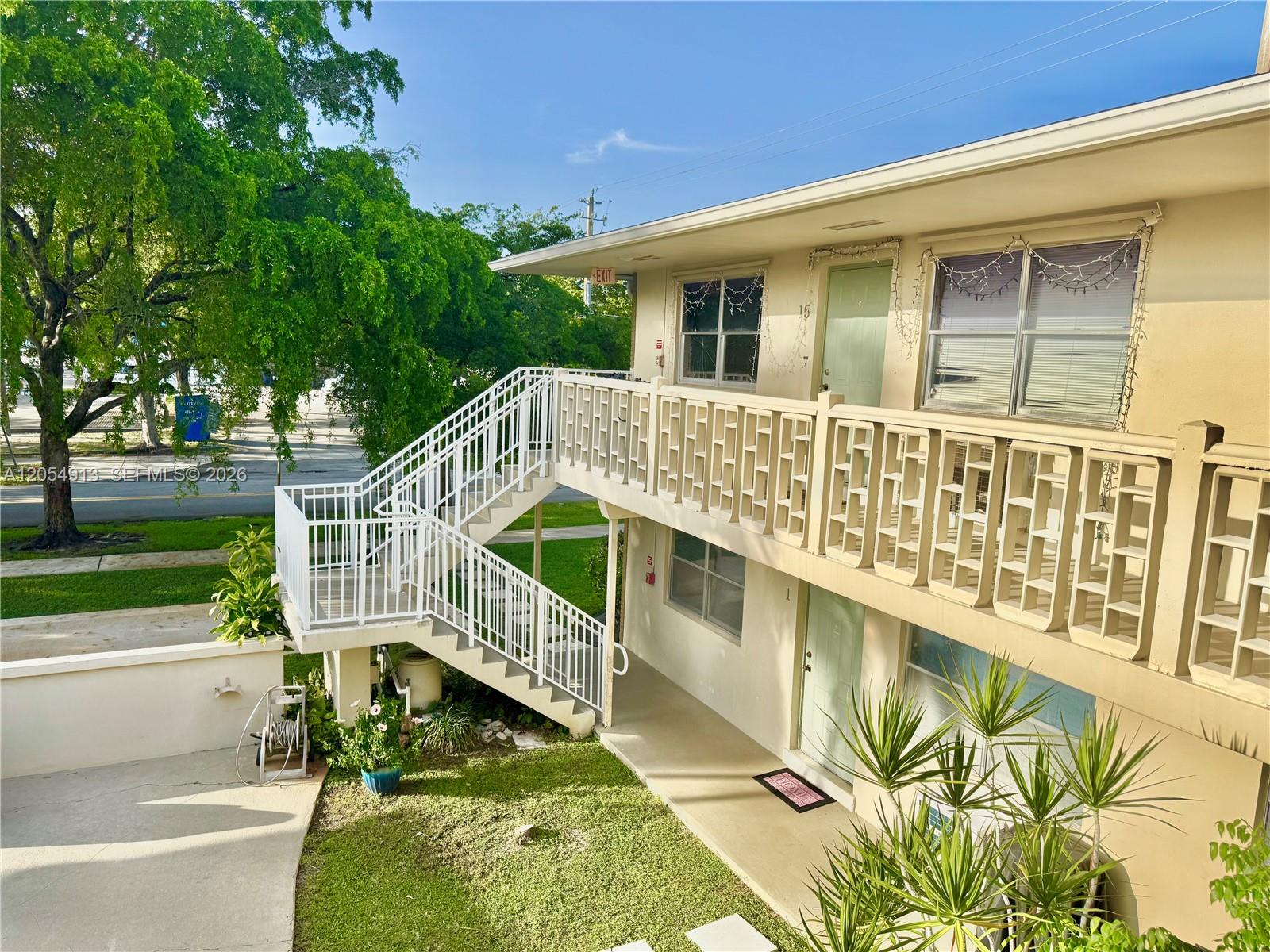 3500 Harrison St # 12, Hollywood FL 33021