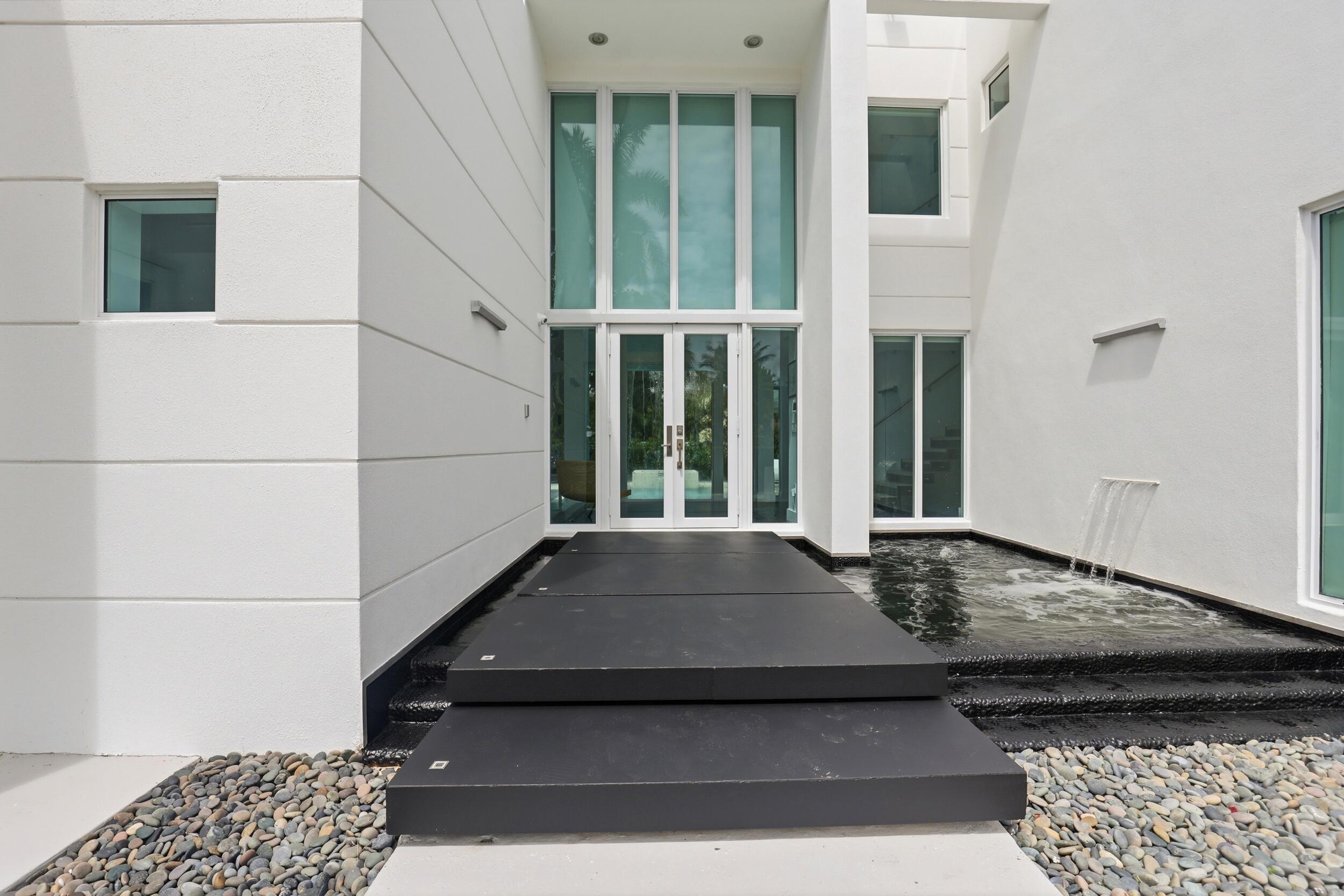 3017 N ATLANTIC Boulevard — Photo 3