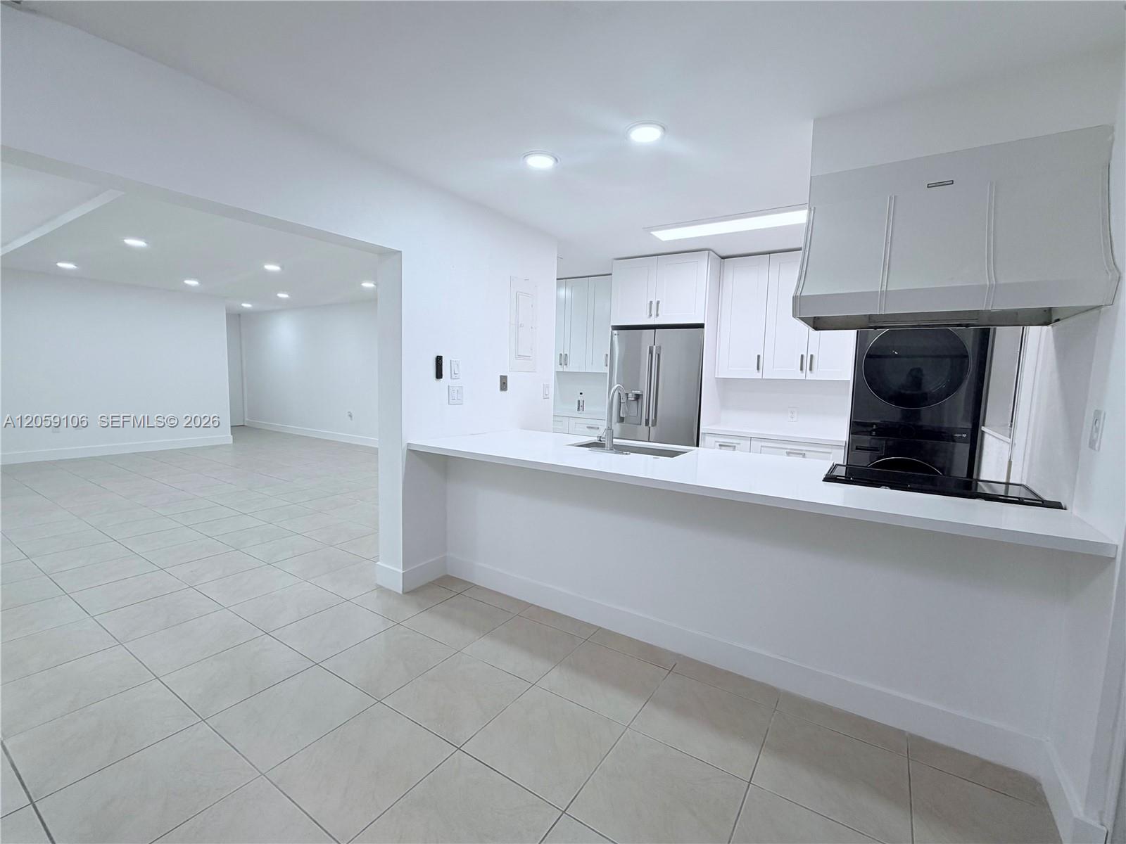 7011 Crown Gate Ct., Miami Lakes FL 33014