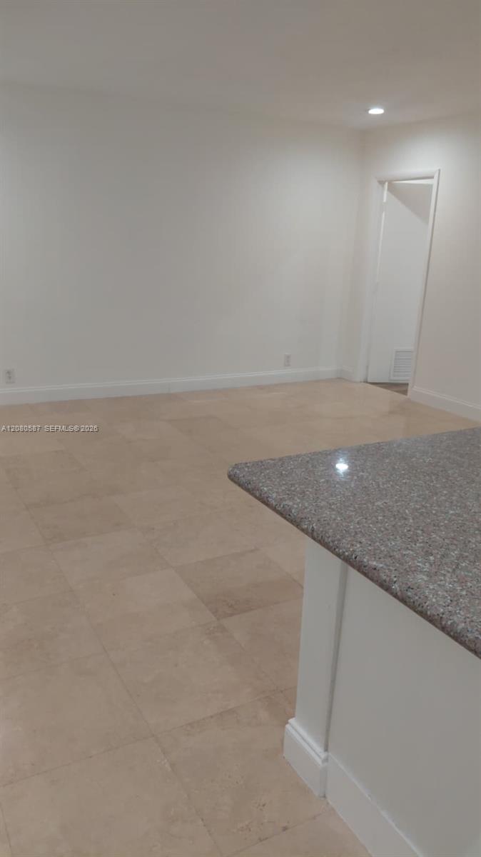 1429 SW 9th St # 9 — Photo 2