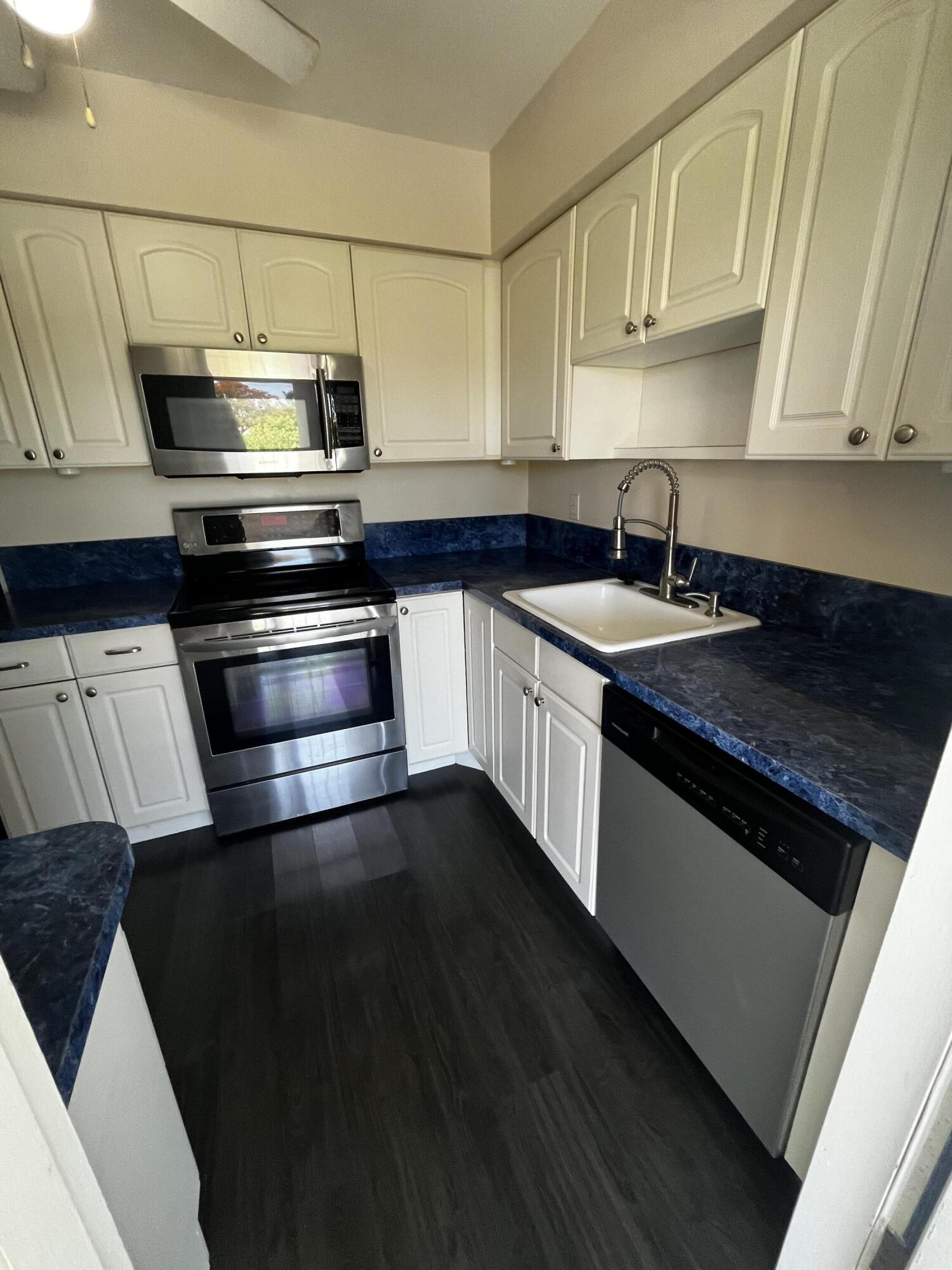 809 Hummingbird Way # 5C — Photo 3