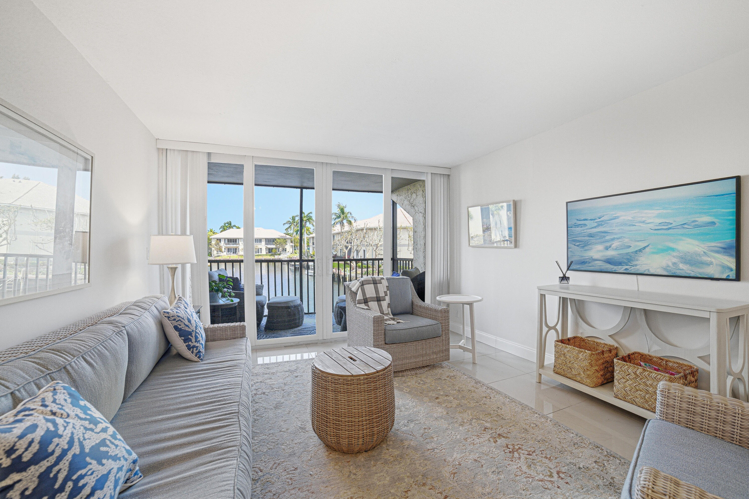 6 Royal Palm Way # 211, Boca Raton FL 33432