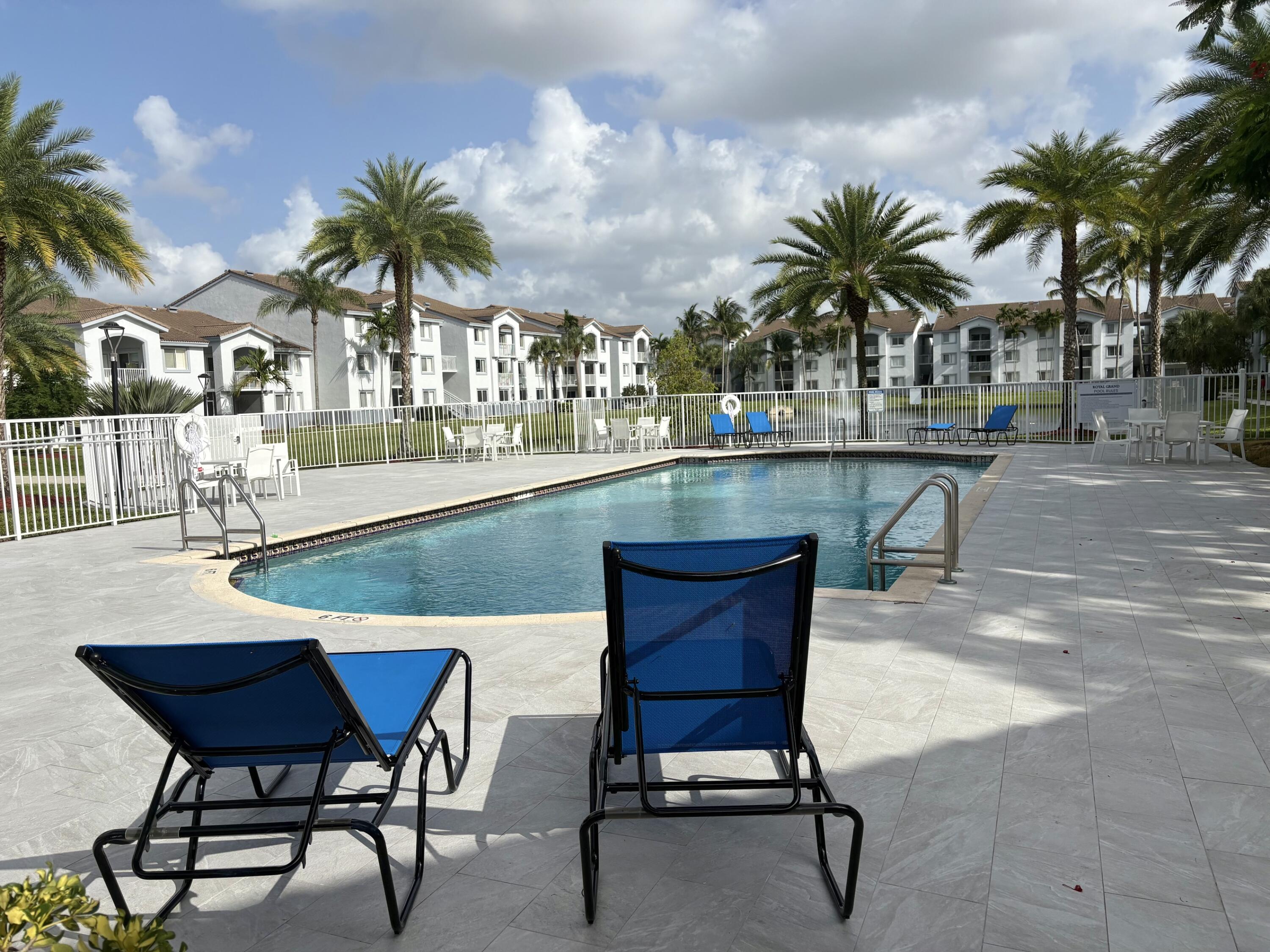 2640 S University Drive S # 127, Davie FL 33328