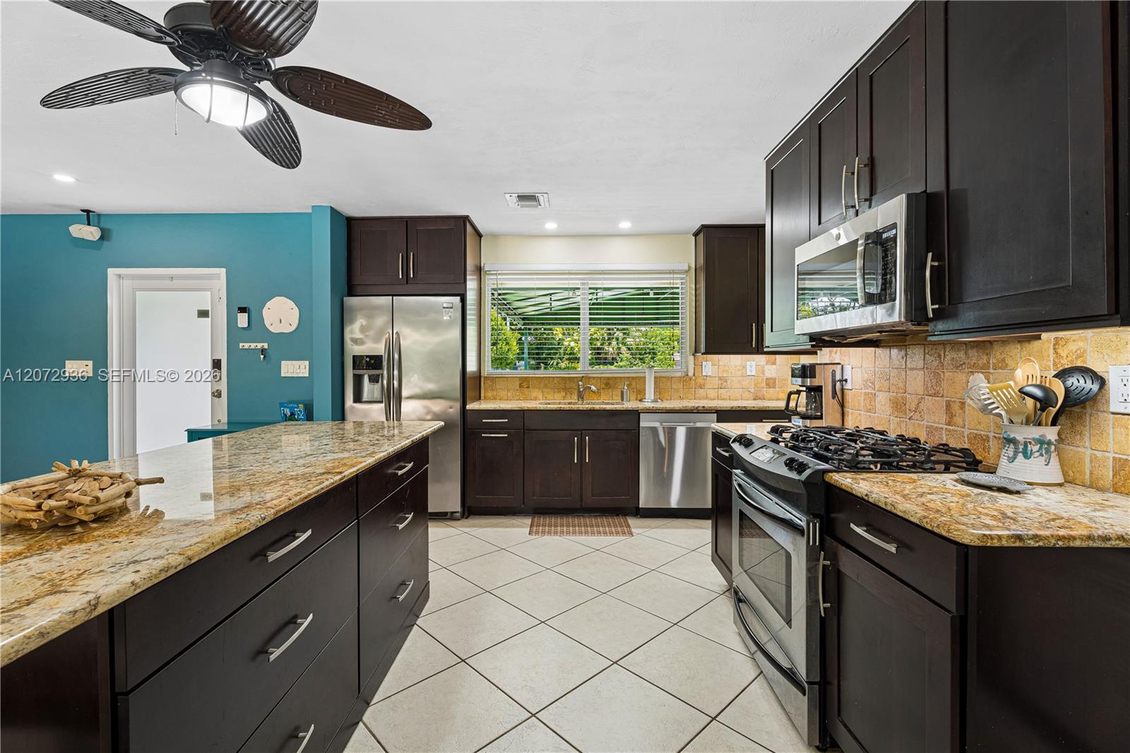 19511 Sterling Dr — Photo 3