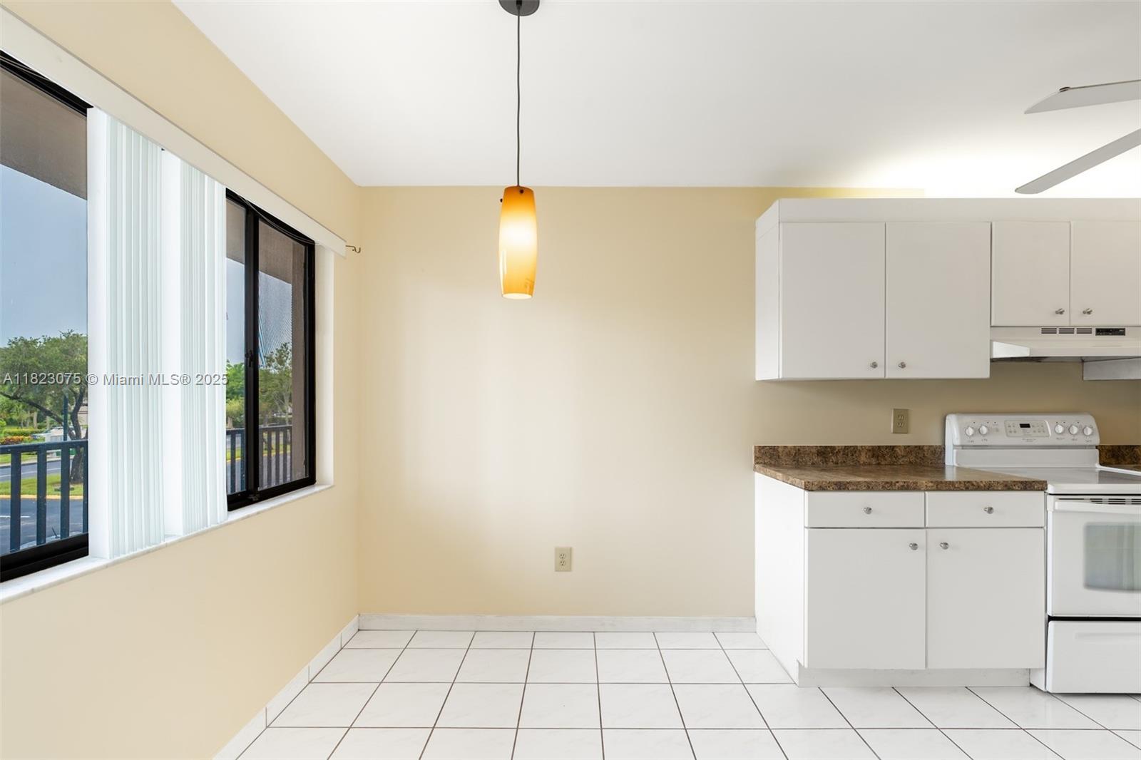 9455 N Belfort Cir # 211 — Photo 4