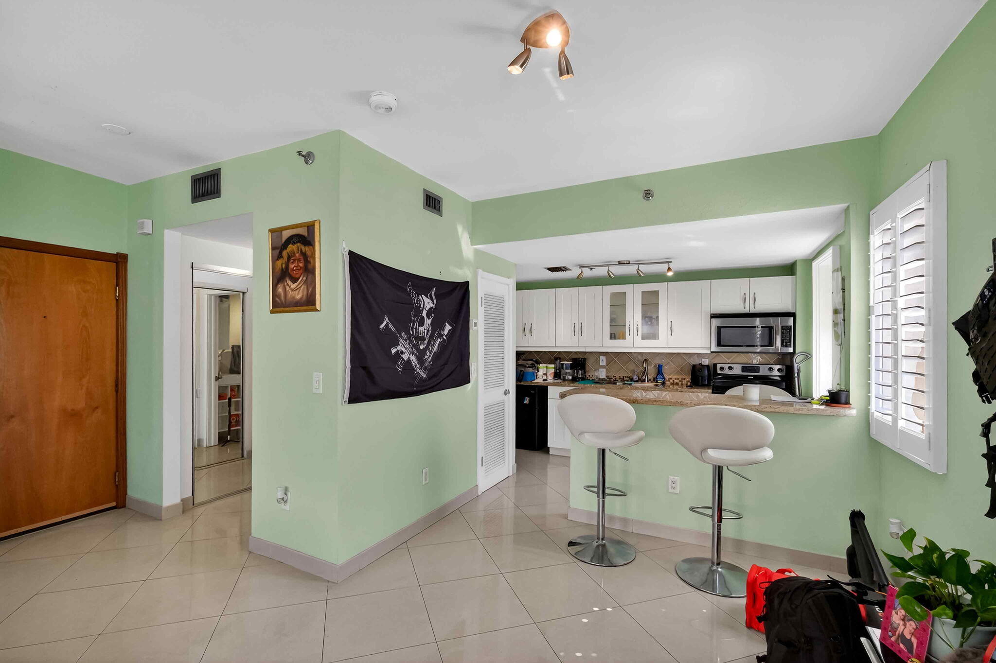 802 Euclid Avenue # 104 View 15
