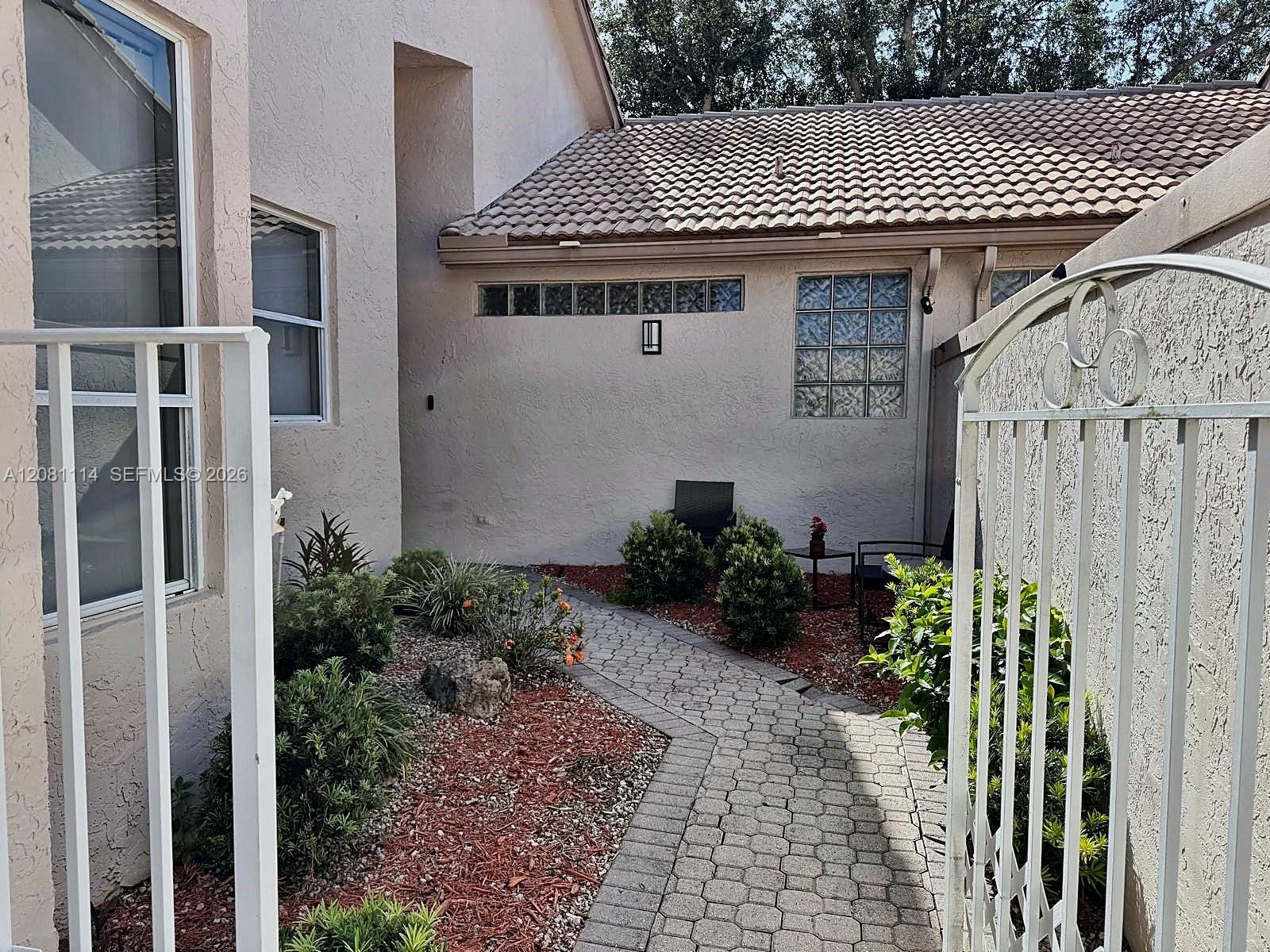 8976 Shoal Creek Ln # 8976 — Photo 2