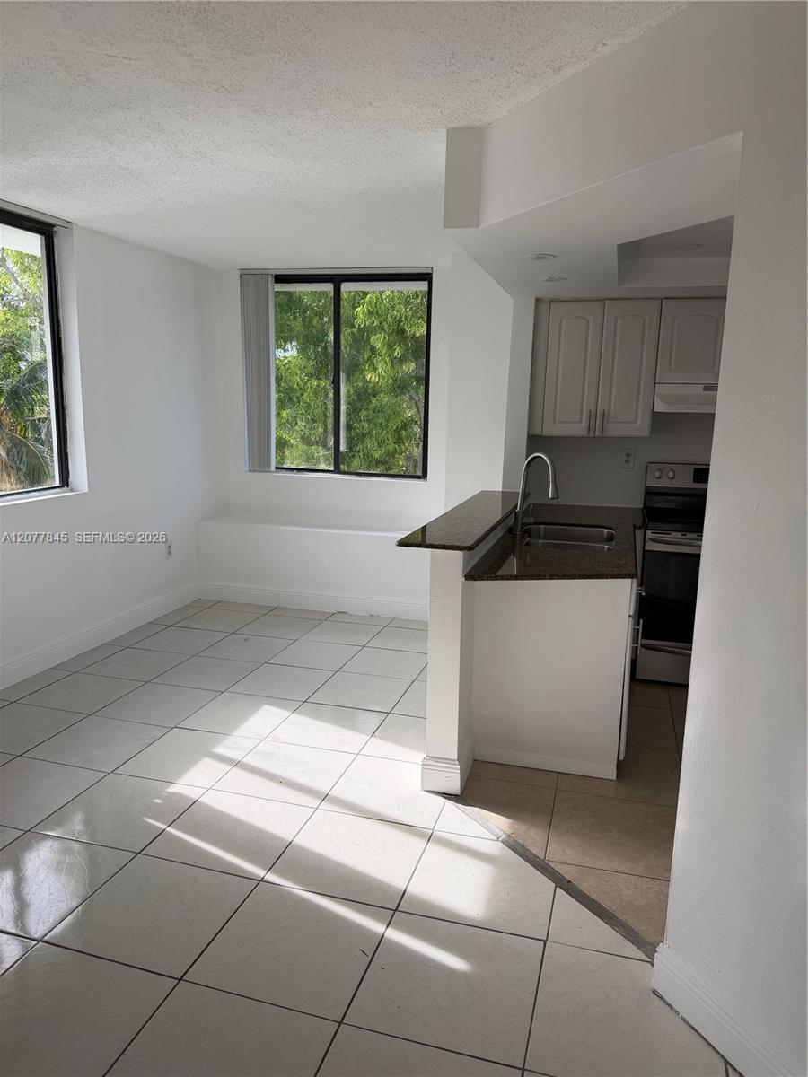 8335 SW 152nd Ave # B412 — Photo 5